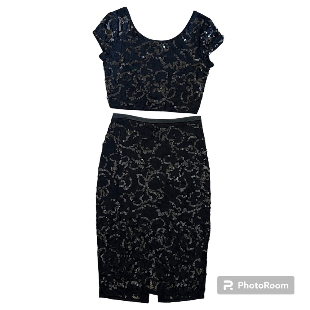 Express Skirts Set / Black Sequence / Size 4 / Top Size S / Great Condition